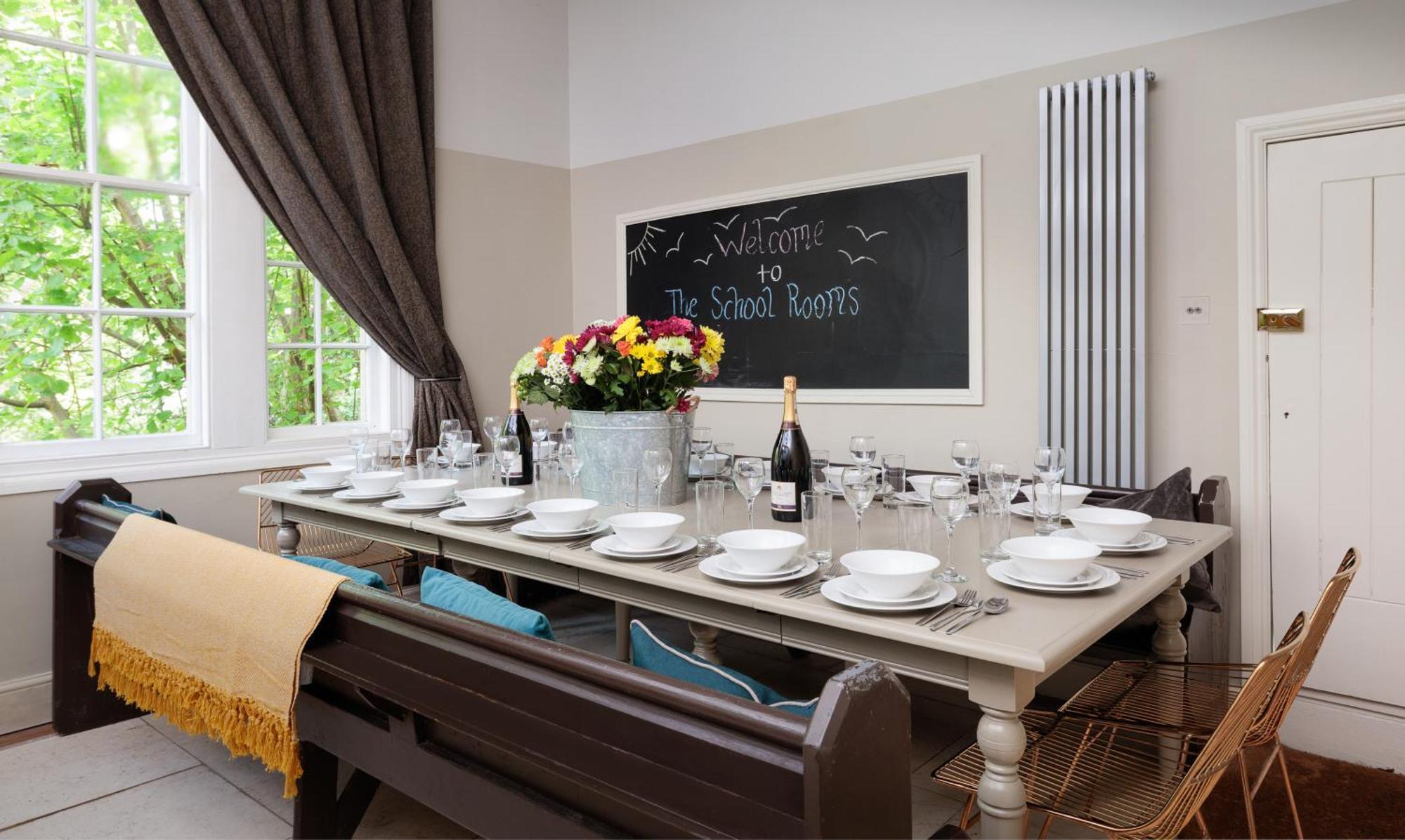 The Old School Rooms Beautiful Georgian Apartment, Sleeps 12 With Wifi And Parking, Near Bath Box  Exteriér fotografie